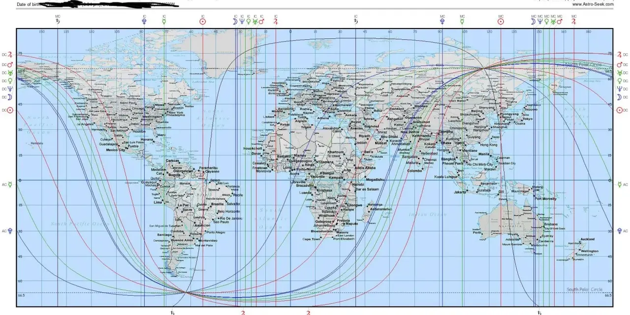 Mapa świata z liniami aspektów horoskopu urodzeniowego, pokazująca powiązania między miejscami narodzin a planetami.