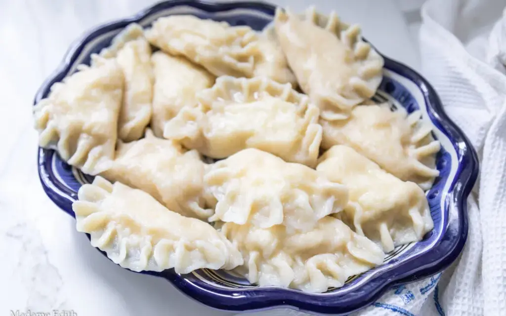 Idealne ciasto na pierogi: przepis, który zawsze się udaje