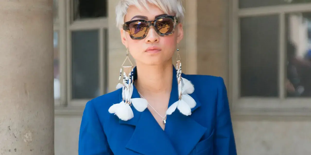 Graue Kurzhaarfrisuren: Modern & chic Ihr perfekter Look