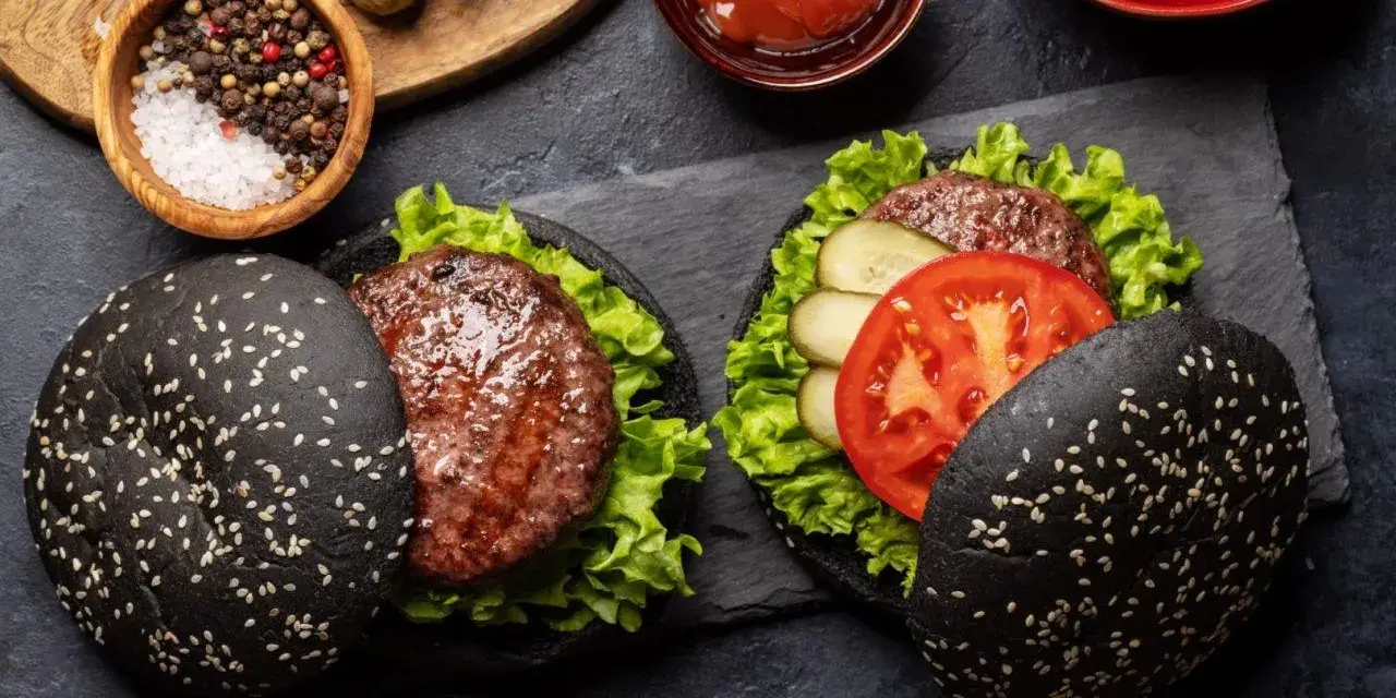 Jak przyprawić mięso na burgery? Sekrety mistrza kuchni.