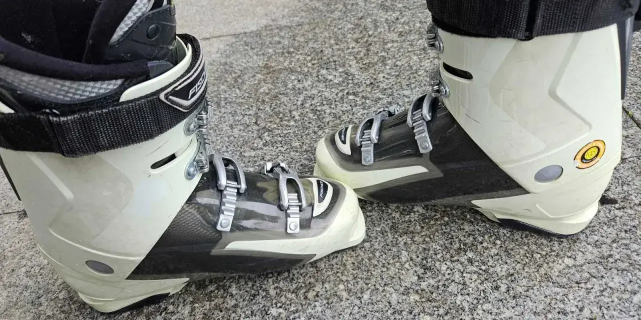 Buty narciarskie 27.5: Twój idealny rozmiar EU i 5 błędów do uniknięcia.