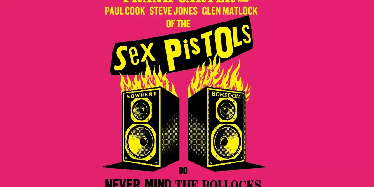 Frank Carter et les membres de Sex Pistols, Steve Jones, Paul Cook, Glen Matlock, sur fond rose vif, avec des enceintes en feu.
