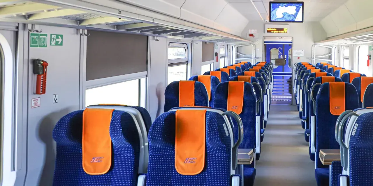 1 klasa Intercity czym się różni od 2 klasy? Poznaj kluczowe różnice