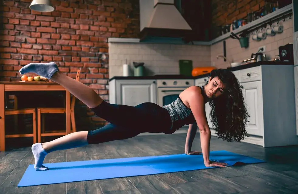 CrossFit czy kalistenika? Wybierz idealną ścieżkę treningową!