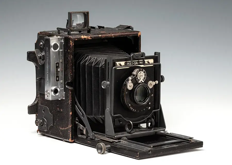 Kiedy wymyślono aparat fotograficzny? Odkryj jego fascynującą historię