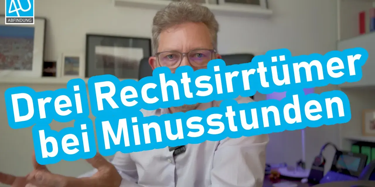 Mann erklärt drei Rechtsirrtümer bei Minusstunden.