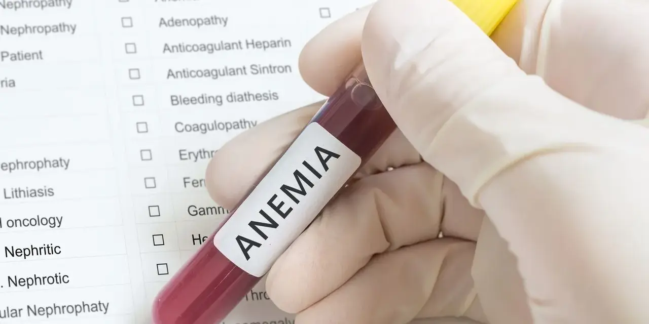 Badanie krwi potwierdza niskie erytrocyty w ciąży. Wynik wskazuje na anemię, która wymaga dalszej diagnostyki.