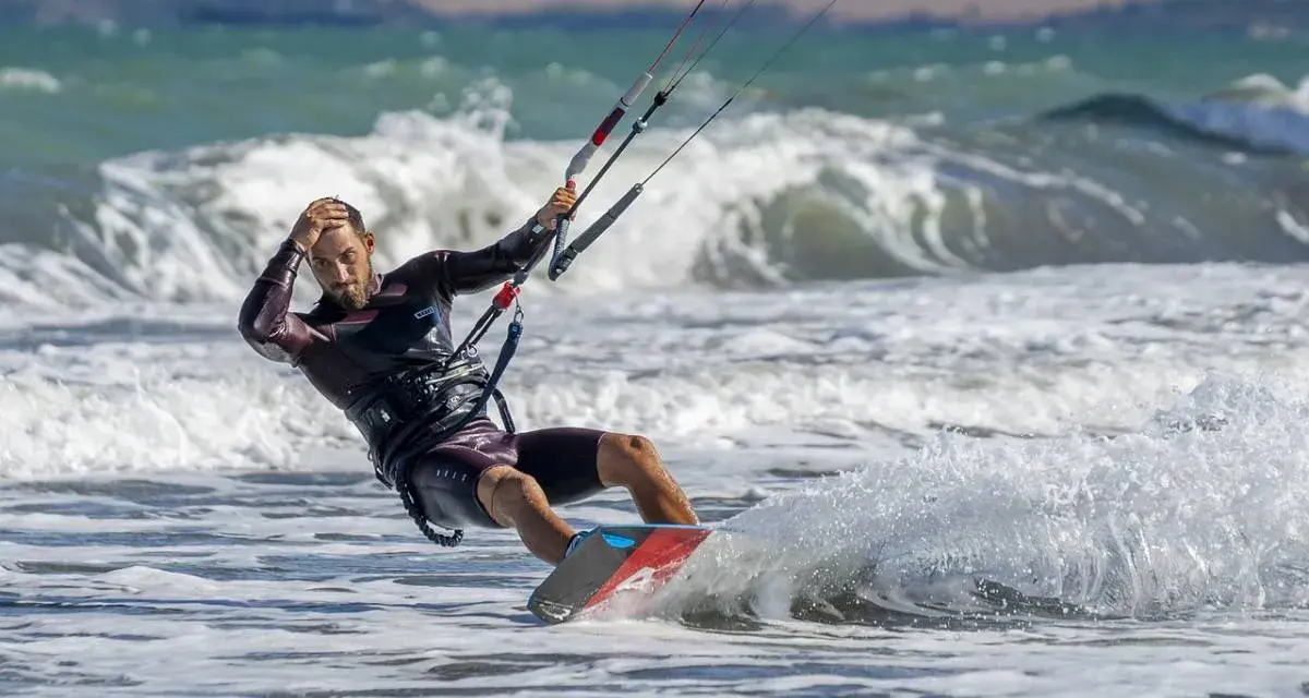 Kitesurfing Chorwacja: Gdzie i kiedy? Odkryj idealny spot!