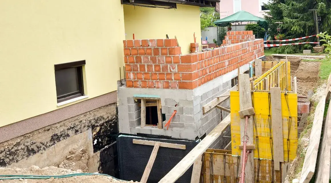 Jak zrobić fundament pod dom: unikaj najczęstszych błędów w budowie