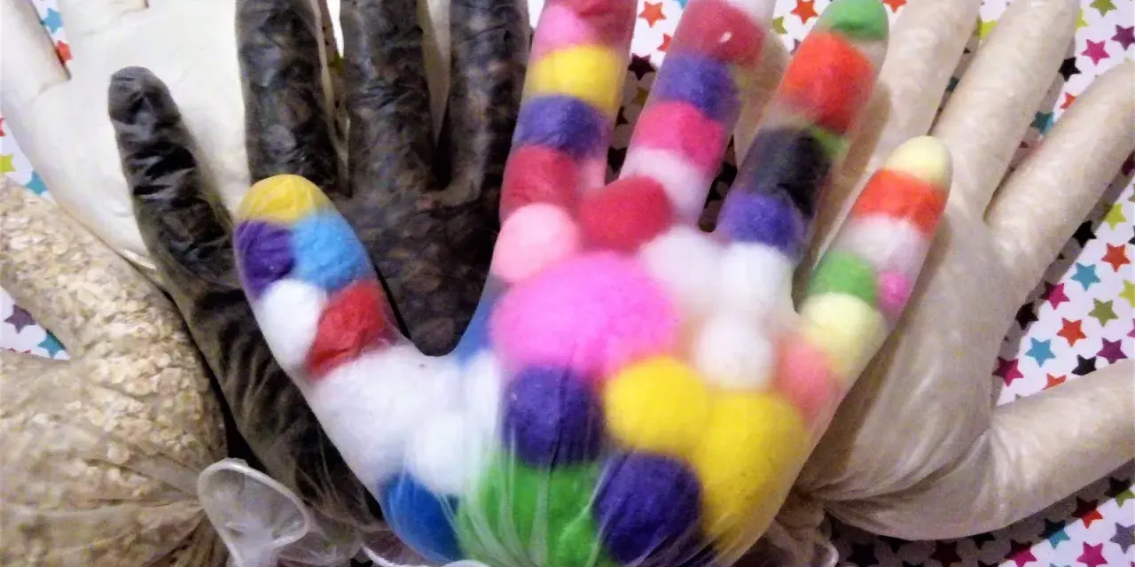 Jak zrobić zabawki sensoryczne? Proste DIY dla rozwoju dziecka