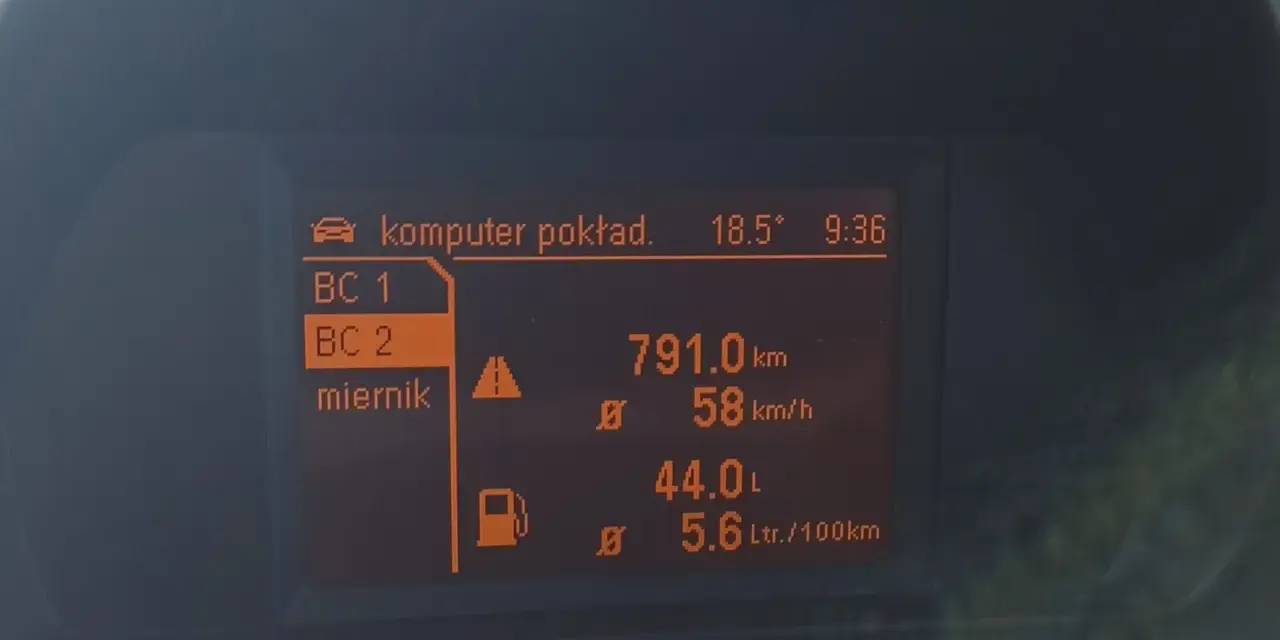 Opel Meriva 1.4: Ile paliwa w baku? Zasięg i triki na oszczędność