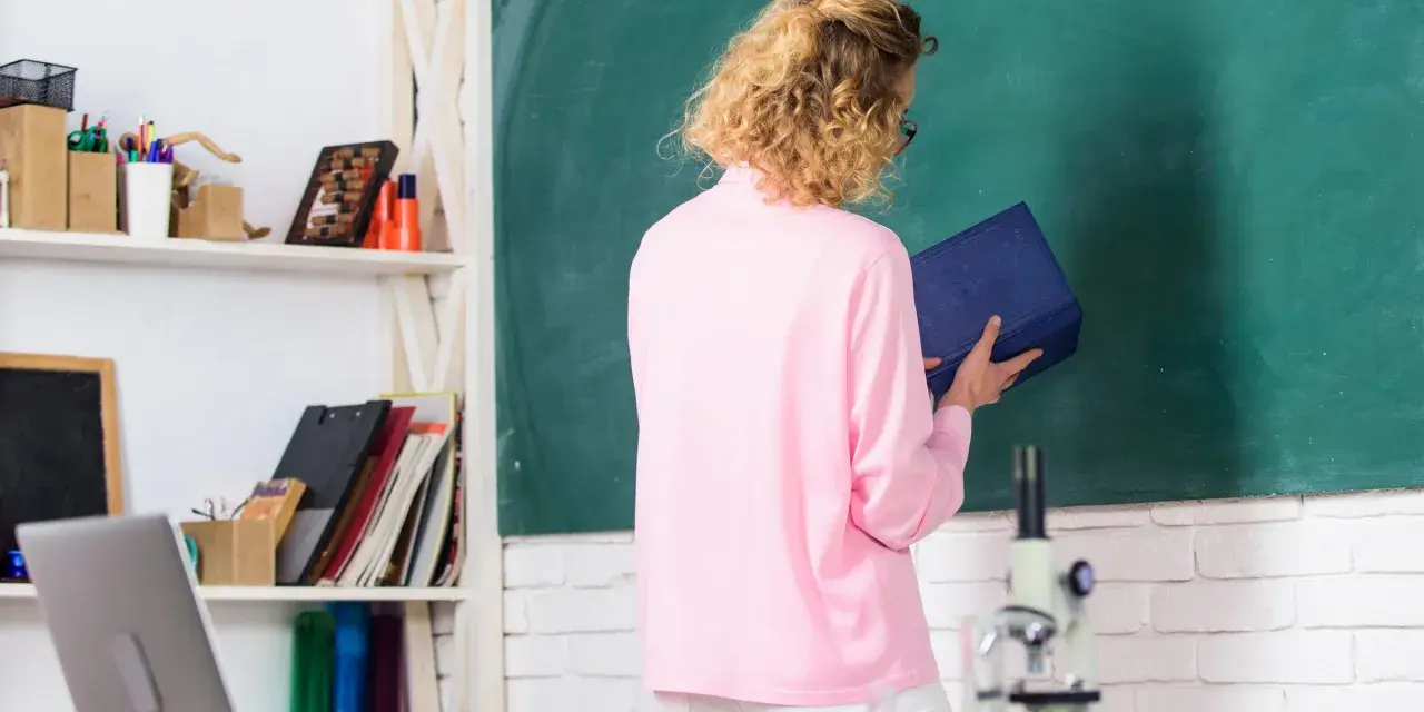 Czy pedagog szkolny może być wychowawcą klasy? Oto, co musisz wiedzieć