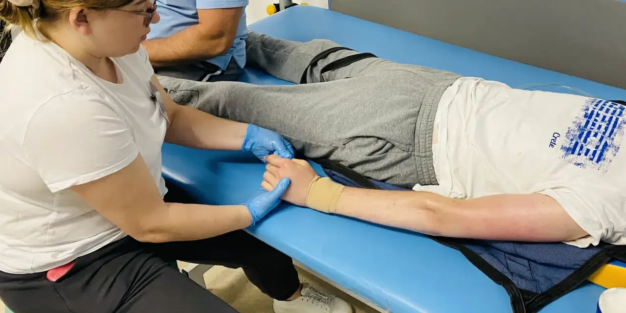 Gdzie odbyć praktyki z masażu? Sprawdź najlepsze miejsca i wymagania