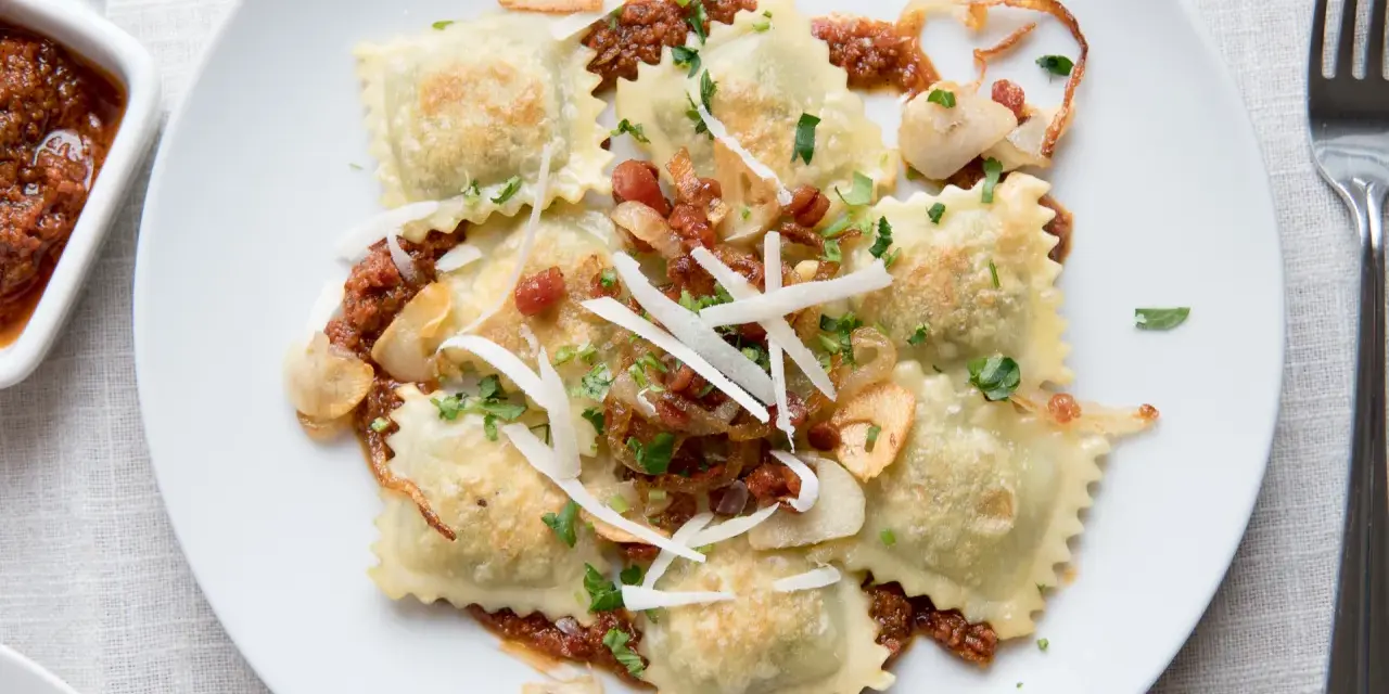 Ravioli czy tortellini? Od dziś rozpoznasz je bezbłędnie!