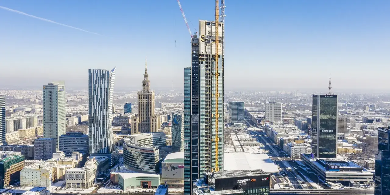 Ile metrów ma najwyższy budynek w Polsce? Zaskakujące fakty o Varso Tower