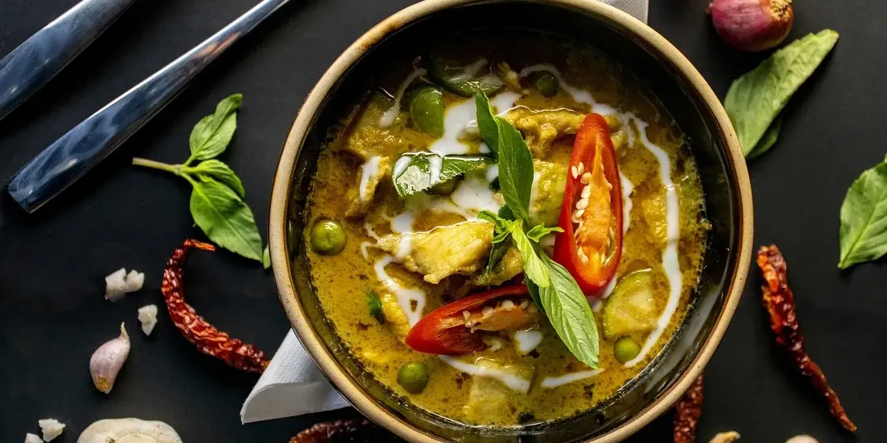 Czy curry jest zdrowe? Poznaj fakty i unikaj pułapek!