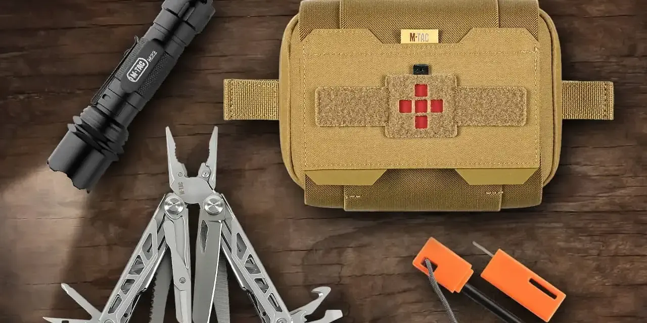 Latarka, multitool, krzesiwo i apteczka – to wszystko elementy, które mogą przydać się w sytuacjach awaryjnych. Zastanawiasz się, co to jest EDC? To właśnie zestaw przydatnych przedmiotów, które nosisz przy sobie na co dzień.
