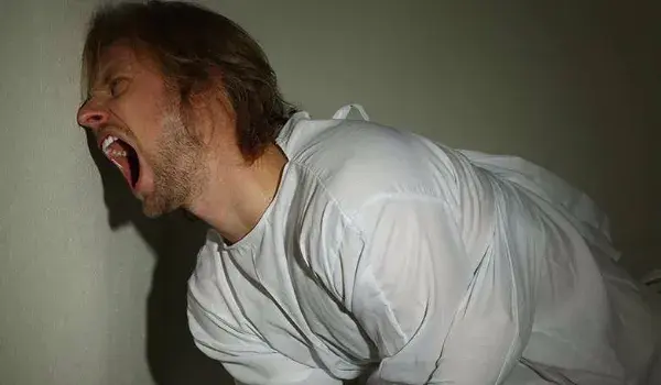 Jak sprawdzić czy ktoś jest chory psychicznie - objawy, które nie mogą umknąć