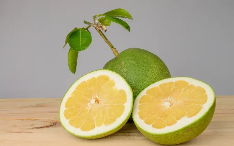 Kiedy sezon na pomelo w Polsce? Sprawdź najlepszy czas na zakupy