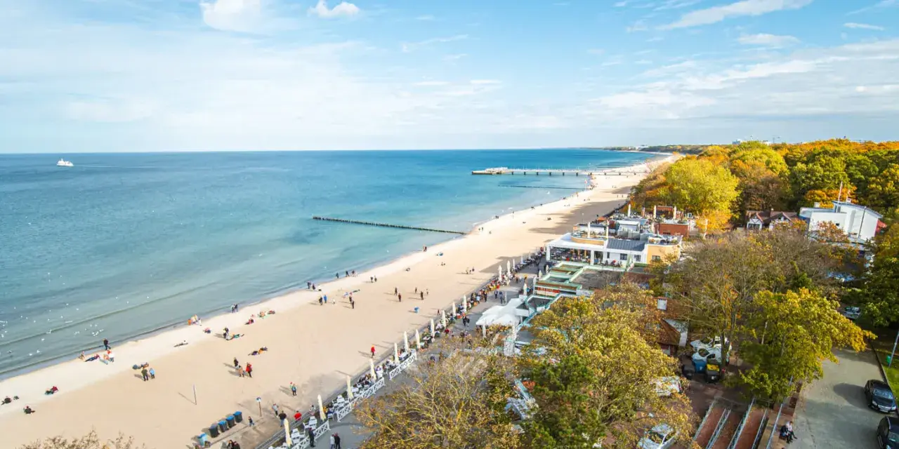 Kołobrzeg: Atrakcje, plaże i porady na niezapomniany pobyt