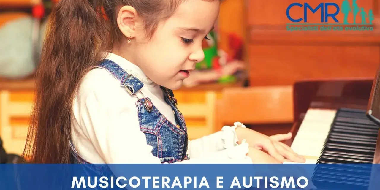 Bambina con autismo suona il pianoforte, esplorando il potere della musica per la crescita.