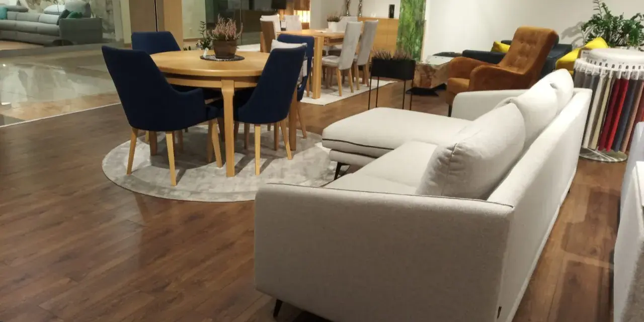 Ile osób pomieści stół okrągły 180 cm? Zaskakujące odpowiedzi!