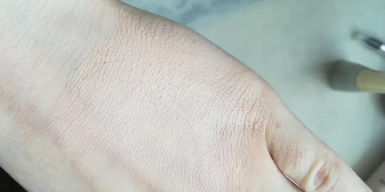 Bourjois 123 Perfect CC Eye Cream: Jak osiągnąć idealny efekt?
