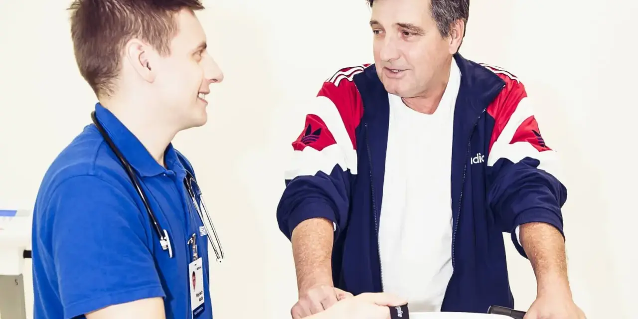 Jak wybrać rehabilitację kardiologiczną? Ranking i porady eksperta