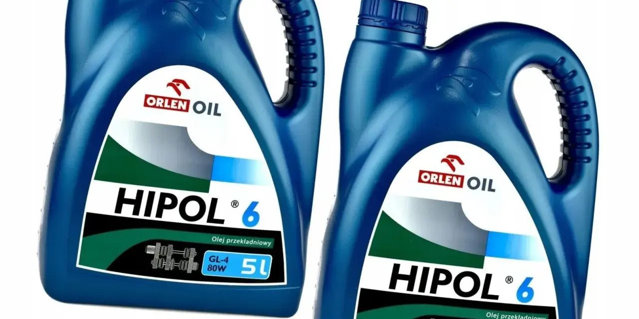 Dwa niebieskie kanistry oleju przekładniowego ORLEN OIL HIPOL 6, każdy po 5 litrów.