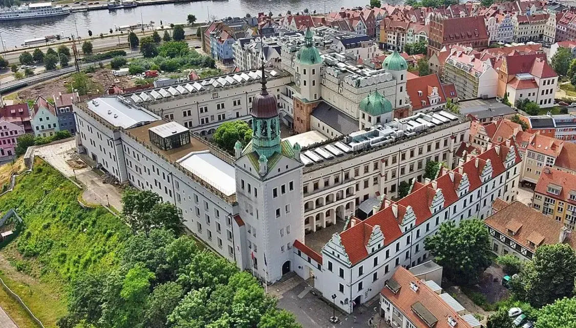 Szczecin: Co zobaczyć? Przewodnik po atrakcjach i planach zwiedzania