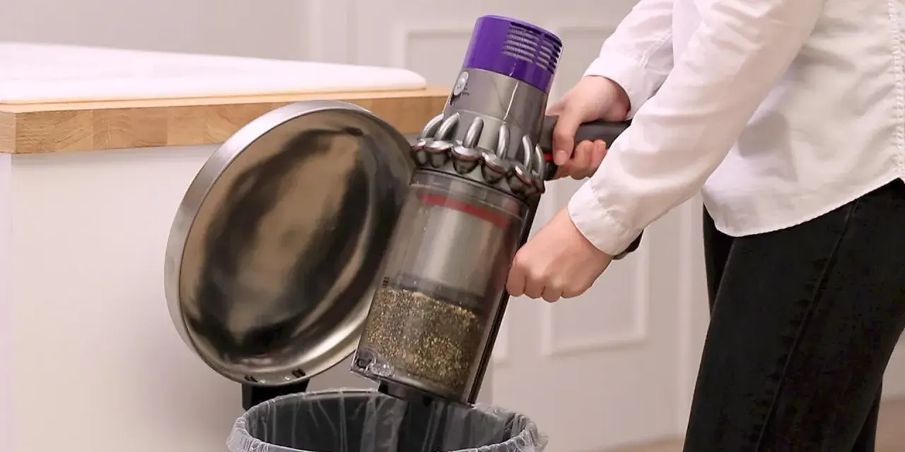 Dyson V11: Jak wyczyścić filtr krok po kroku? Poradnik