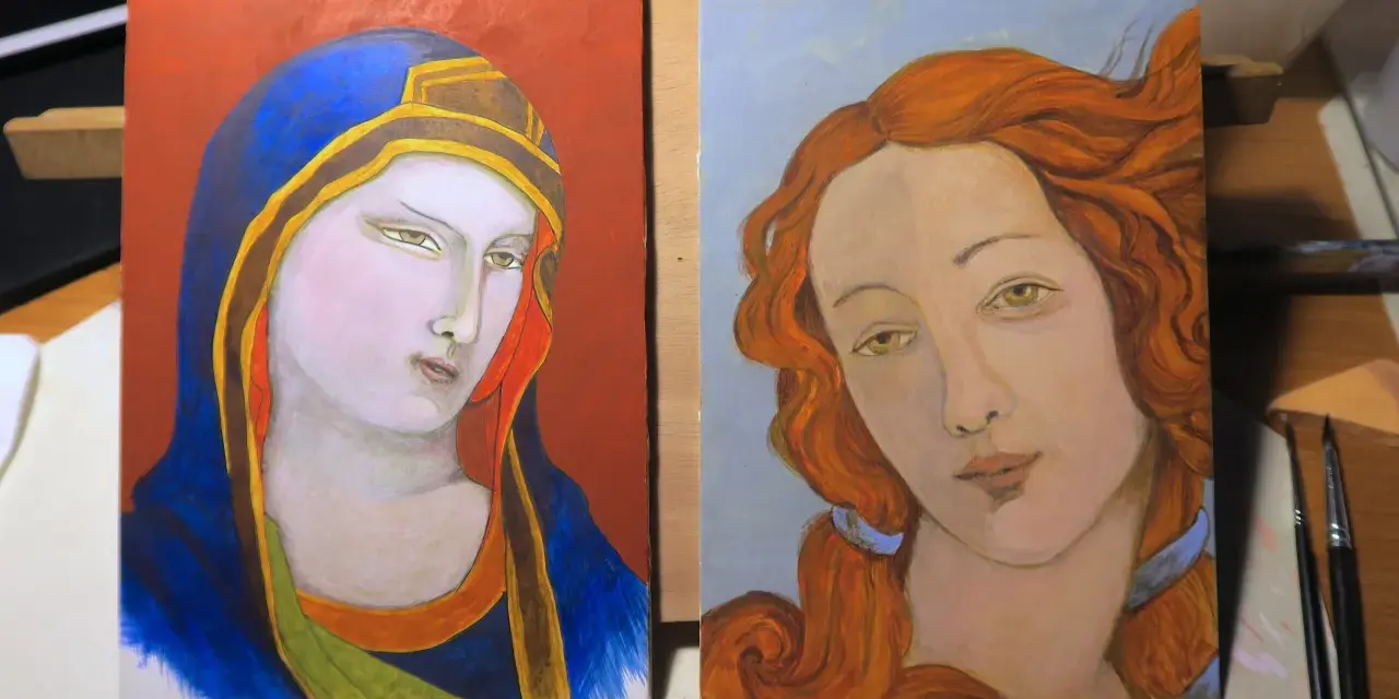 Deux portraits de femmes en peinture tempera. L'une porte une cape bleue et dorée, l'autre a de longs cheveux roux.