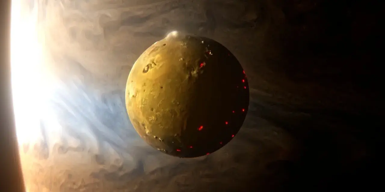 Aktywny wulkaniczny księżyc Io, część kolekcji planet metal, świeci czerwonymi punktami na tle wirującego Jowisza.