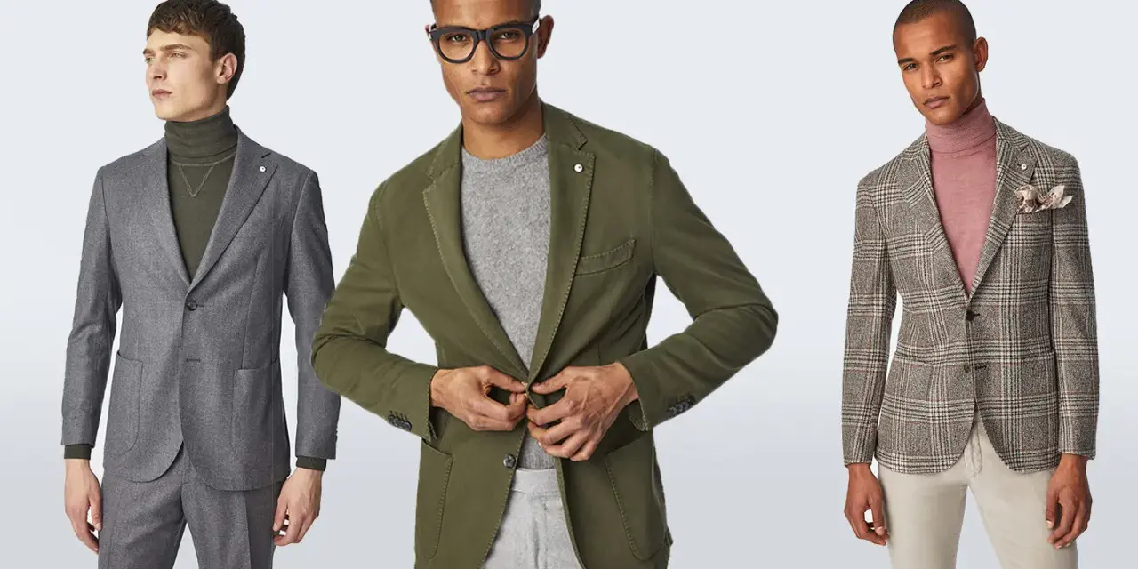 Tre uomini mostrano un dress code informale uomo: blazer grigio, verde oliva e a quadri con dolcevita.