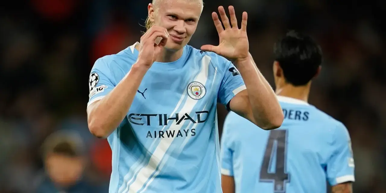 Erling Haaland, el jugador con más Champions, celebra un gol con el Manchester City.