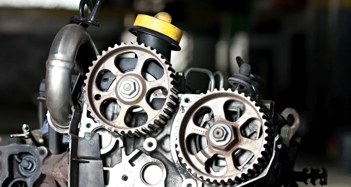 Mechanizm rozrządu w dieslu. Pamiętaj, co ile wymieniać rozrząd w dieslu, by uniknąć awarii.