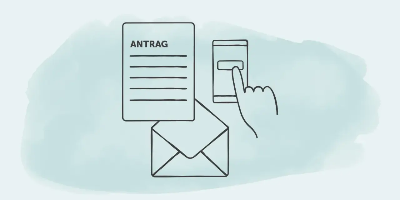 Antrag für mdk pflegegrad wird digital bearbeitet. Ein Finger tippt auf ein Smartphone neben einem Briefumschlag.