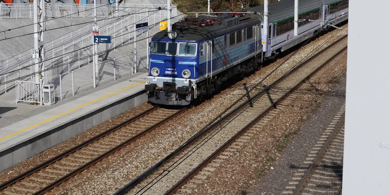 Najbliżej nad morze z Warszawy: S7, Pendolino i najlepsze miejsca
