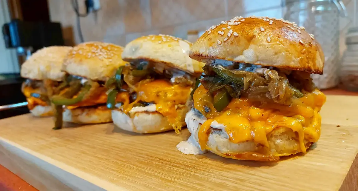 Karmelizowana cebula: Ile czasu na idealny dodatek do burgera?