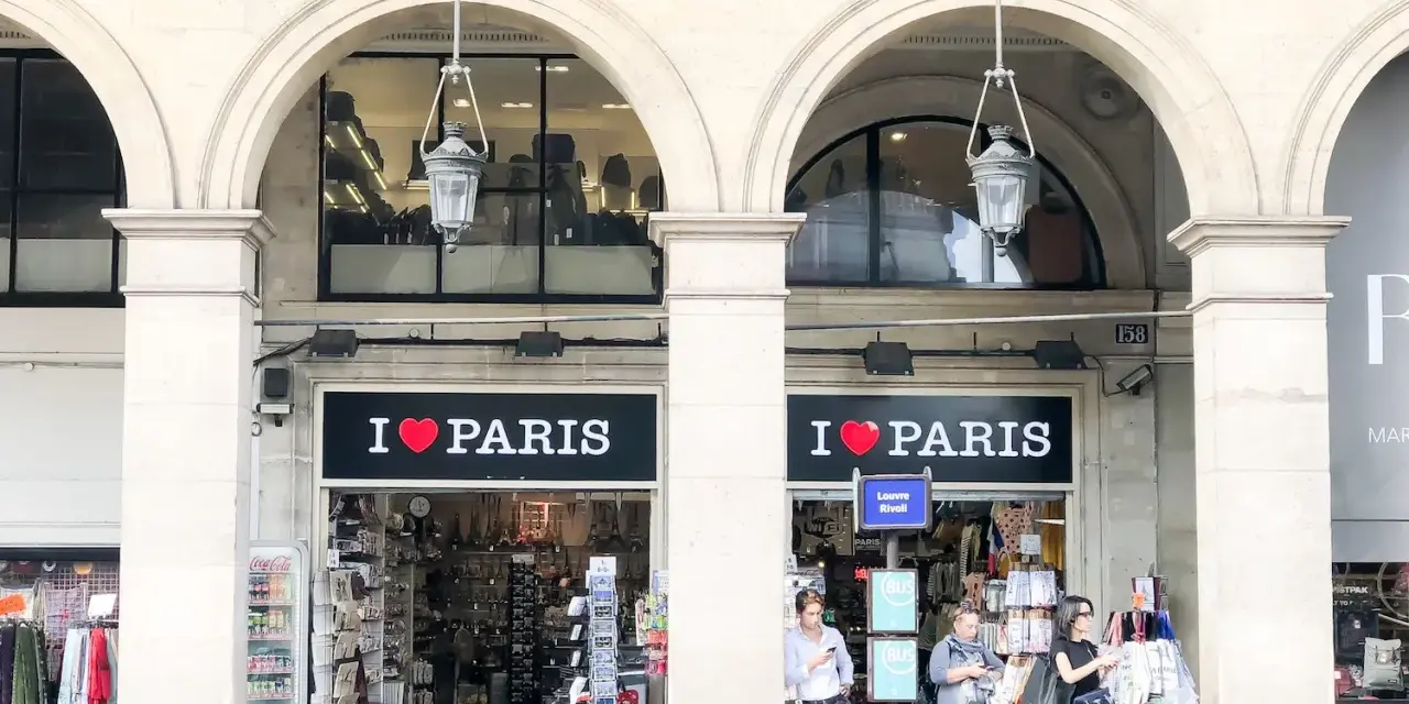 Co warto przywieźć z Paryża? Odkryj wyjątkowe pamiątki i smaki