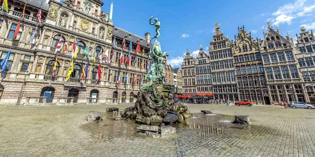 The Brabo Fountain in Antwerp's Grote Markt, a perfect stop after a trein from Schiphol.