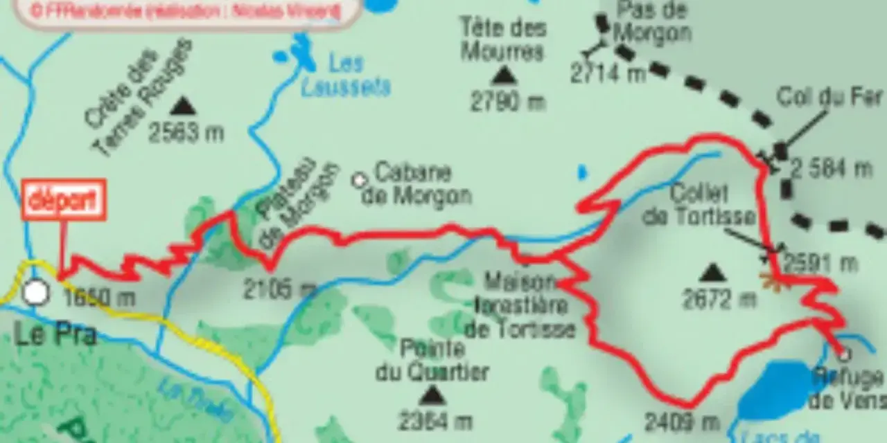 Carte du Mercantour : itinéraire de randonnée balisé en rouge, avec départ, cols, refuges et sommets.