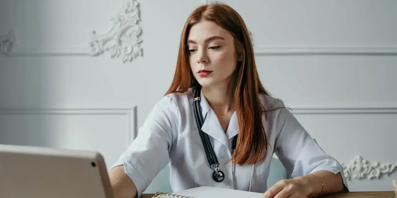 Do jakiego lekarza z hemoroidami - kluczowe informacje i porady