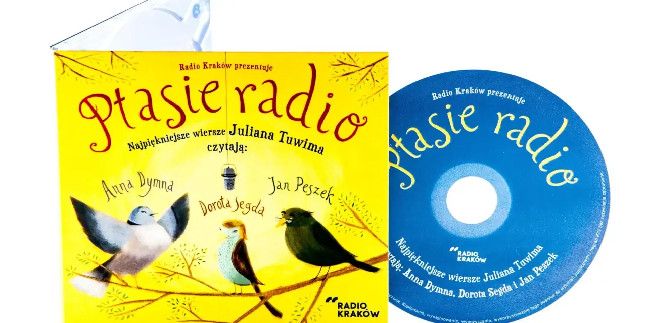Okładka płyty CD i sama płyta z ilustracją ptaków i napisem "Ptasie radio".