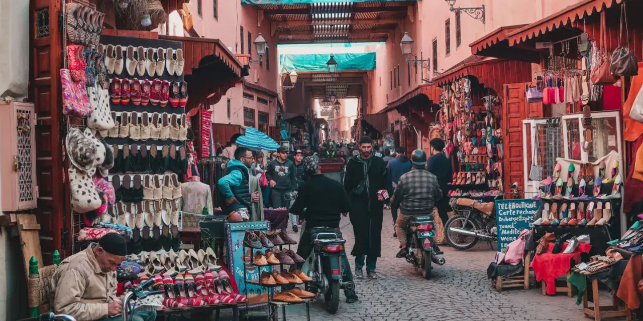 Czy w Marrakeszu jest bezpiecznie? Odkryj zagrożenia i porady dla turystów