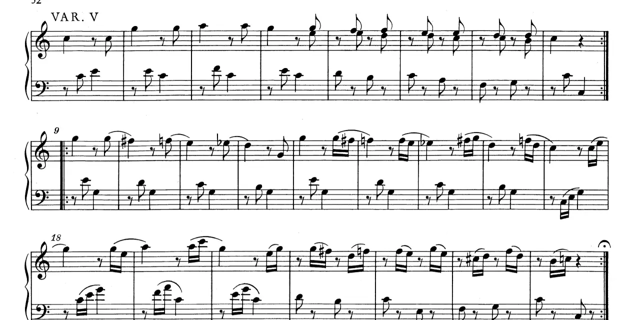 Partytura muzyczna z oznaczeniem "VAR. V". Widoczne nuty na pięcioliniach, sugerujące fragment utworu, być może wariację w ramach większego dzieła.
