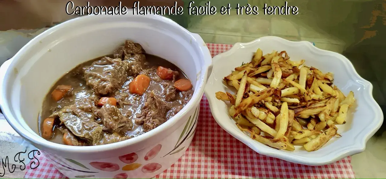 Carbonade flamande Cookeo, un plat mijoté et tendre, servi avec des frites dorées. Un délice réconfortant.