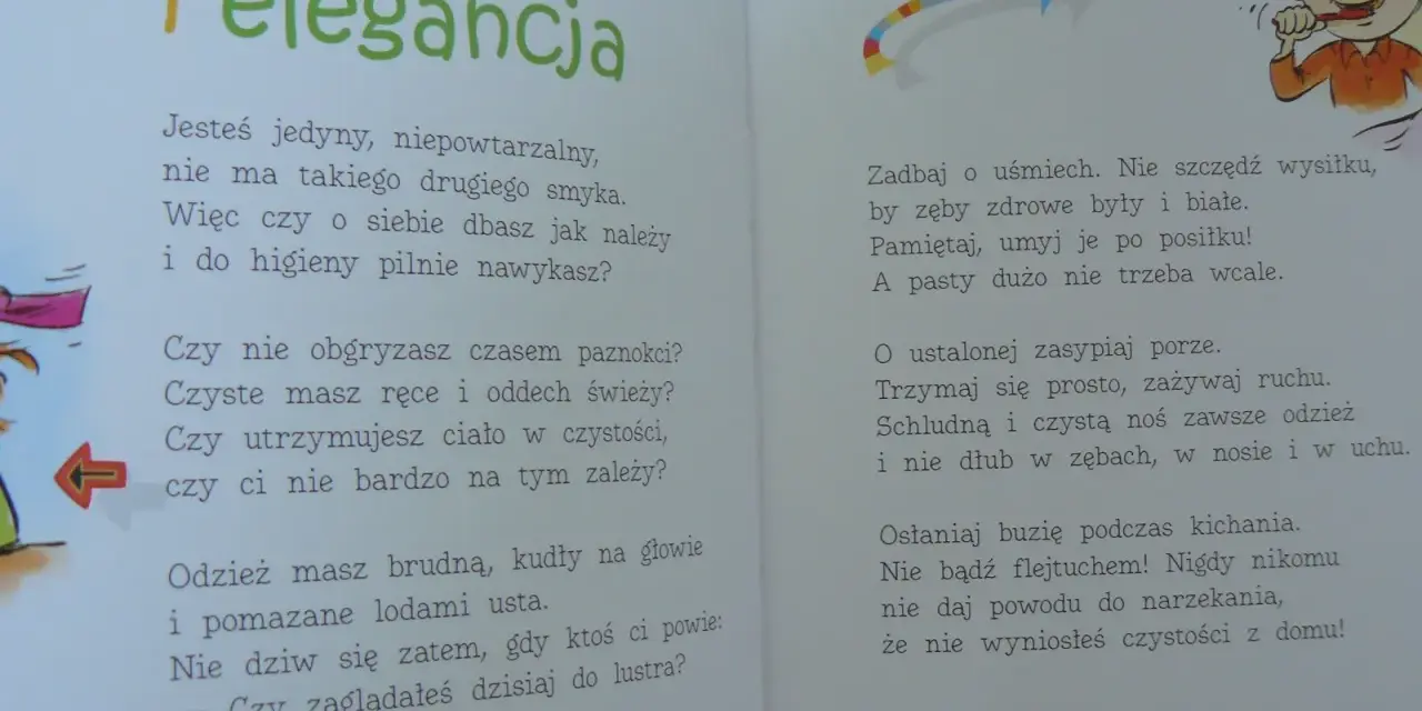 Savoir vivre dla dzieci: wierszyki o higienie, czystości i dobrych manierach. Uśmiechnięty chłopiec myje zęby.