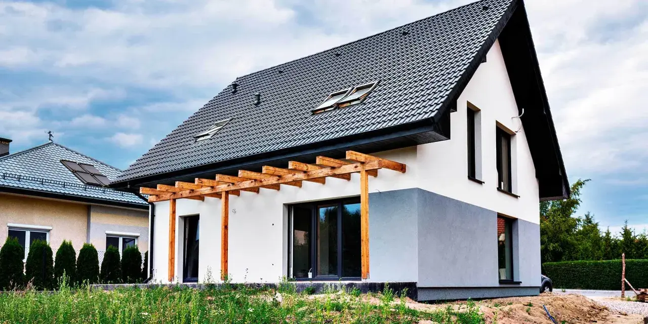 Nowe, gotowe domy pod klucz do 150 tys. z nowoczesną pergolą i dużymi oknami. Idealne dla Twojej rodziny.