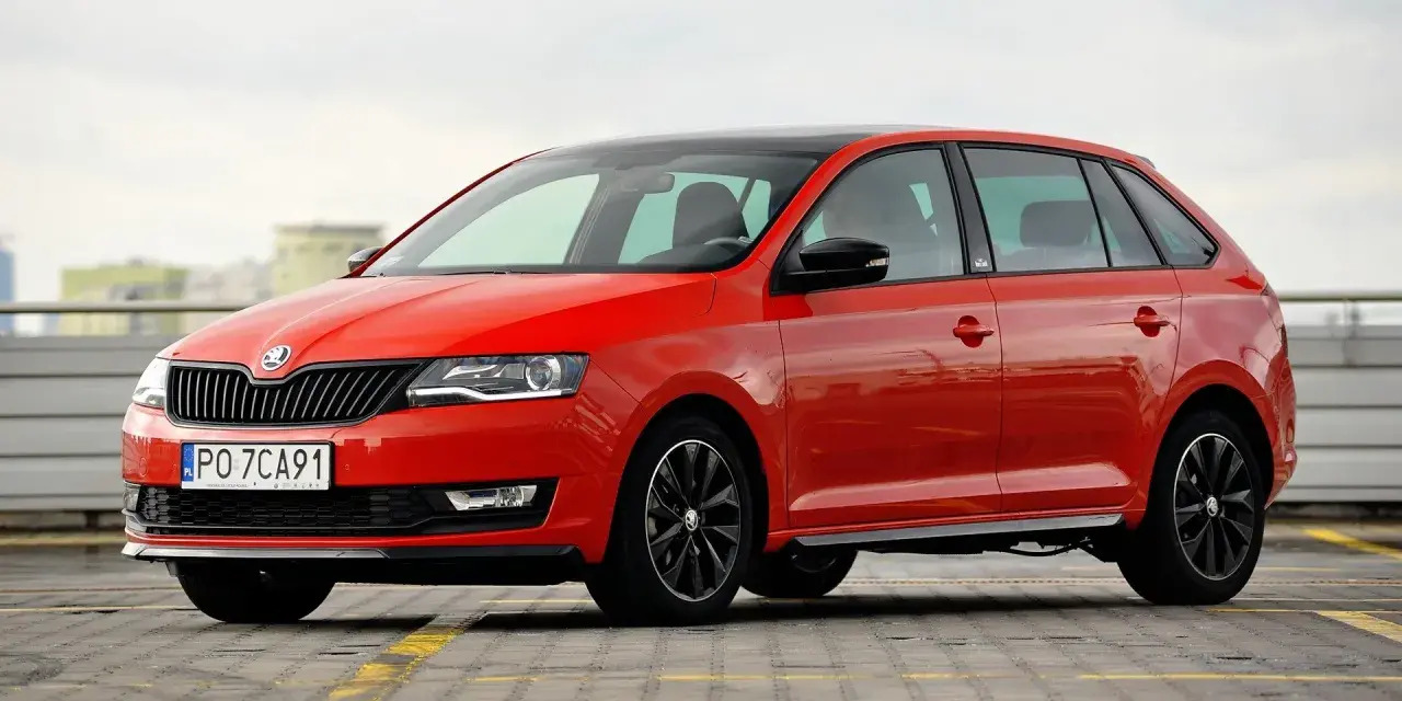 Pojemność baku Skoda Rapid - ile litrów paliwa naprawdę zmieści?